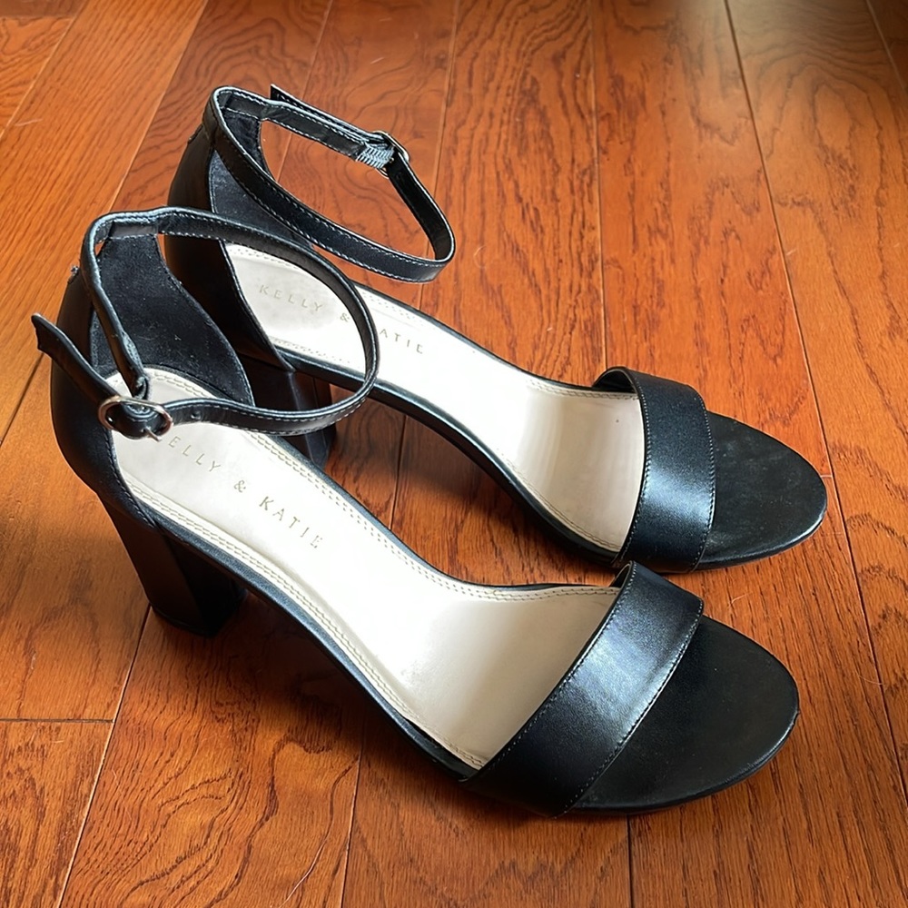Strappy heeled sandals